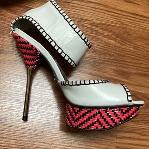 Betsey Johnson Tricksy high heels